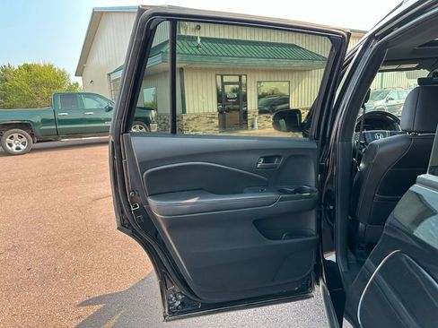 Used 2024 Honda Passport EX-L image 21