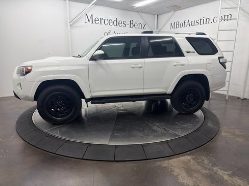 Used 2017 Toyota 4Runner TRD Pro AWD/4WD image 4