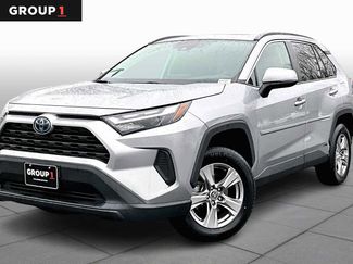 Used 2022 Toyota RAV4 XLE video 1