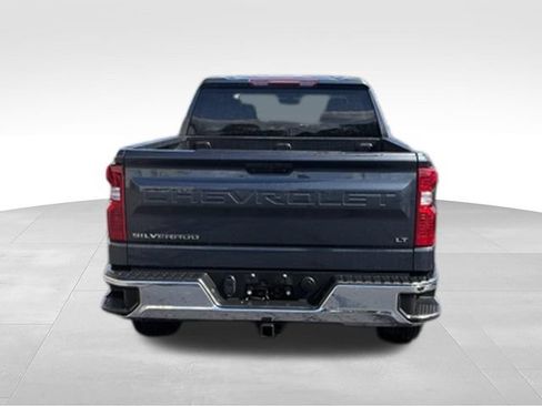Used 2022 Chevrolet Silverado 1500 LT AWD/4WD image 3