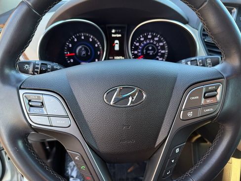 Used 2015 Hyundai Santa Fe Limited image 18