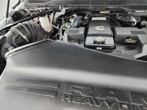 Used 2021 RAM 3500 Tradesman image 19