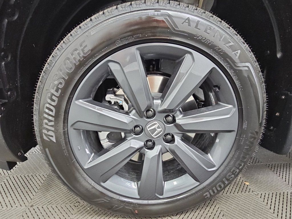 New 2026 Honda Pilot Sport image 45