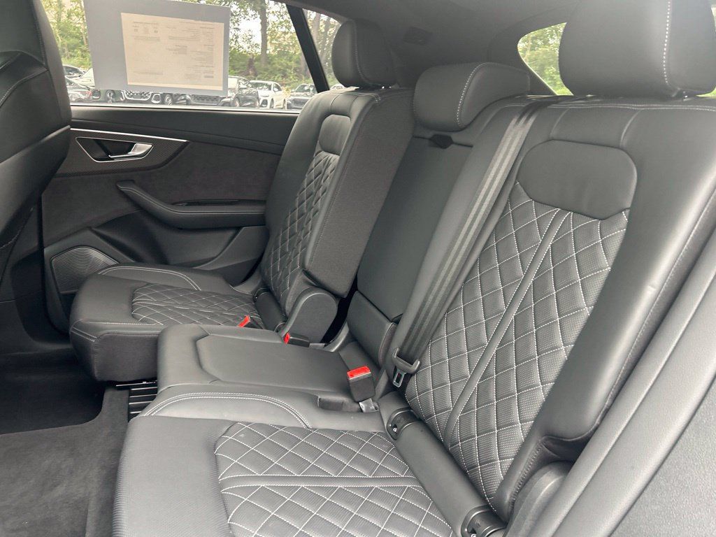 Certified 2024 Audi SQ8 Prestige AWD/4WD image 20