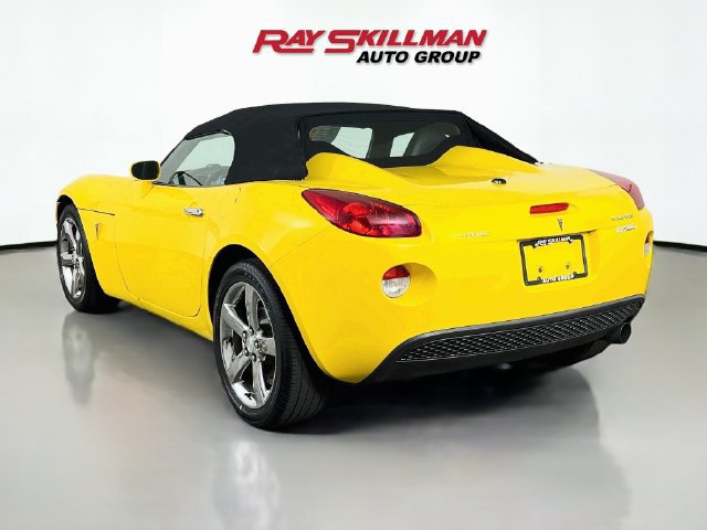 Used 2007 Pontiac Solstice Convertible w/ Premium Package RWD image 5