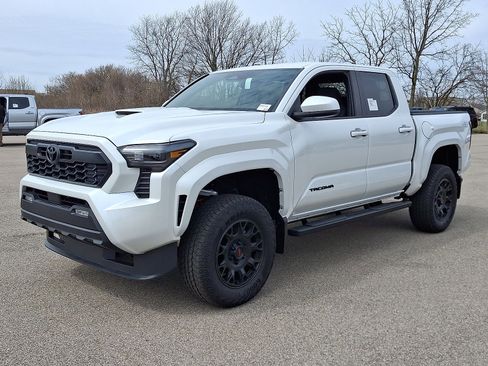 New 2026 Toyota Tacoma TRD Sport AWD/4WD image 10