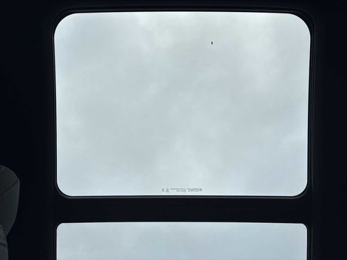 Used 2024 Chevrolet Traverse Z71 w/ Enhanced Driving Package image 18