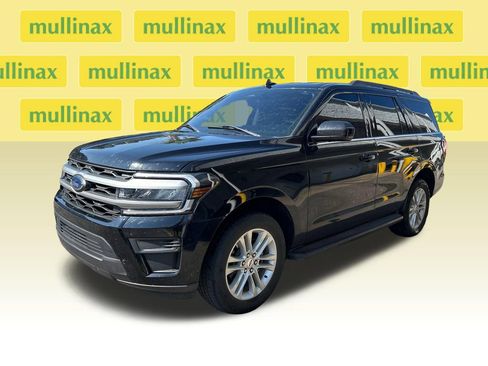 Used 2024 Ford Expedition XLT RWD image 6