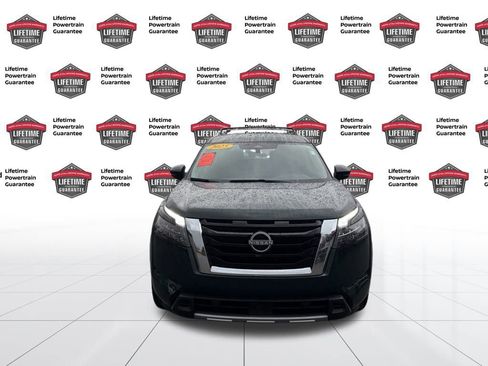 Certified 2025 Nissan Pathfinder SL image 10
