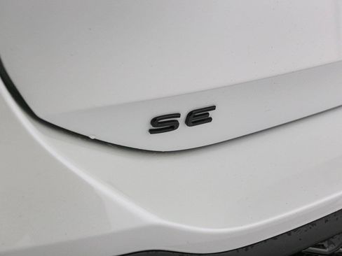 New 2026 Volkswagen Tiguan SE R-Line AWD/4WD image 11