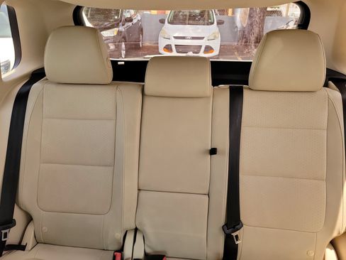 Used 2017 Volkswagen Tiguan S FWD image 12
