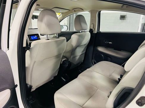 Used 2021 Honda HR-V LX image 22