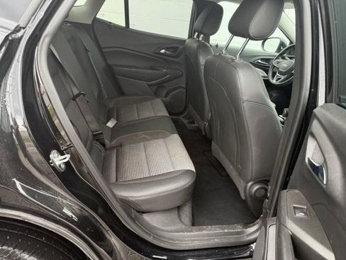 Used 2024 Chevrolet Trax LT w/ Driver Confidence Package FWD image 12