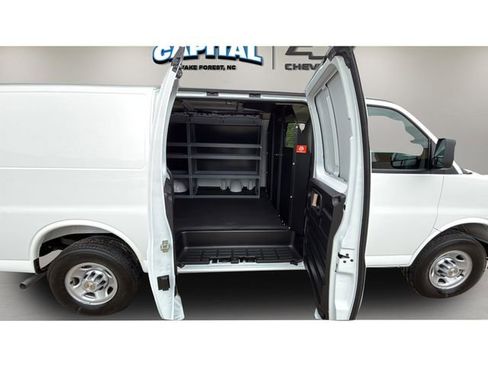 New 2025 Chevrolet Express 2500 Work Van w/ Driver Convenience Package image 21