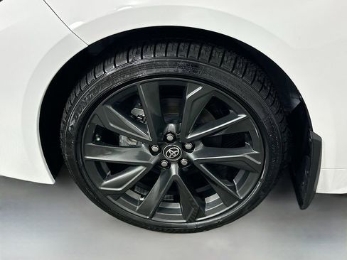 Used 2025 Toyota Corolla SE image 30