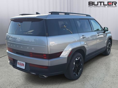 Used 2025 Hyundai Santa Fe SEL AWD/4WD image 6