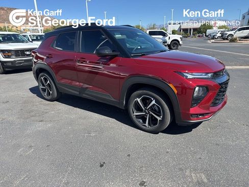 Used 2023 Chevrolet TrailBlazer RS w/ Sun and Liftgate Package image 1