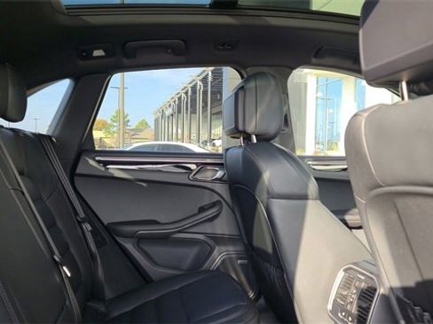 New 2025 Porsche Macan image 16