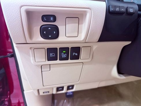 Used 2015 Lexus ES 350 w/ Ultra Luxury Package image 22