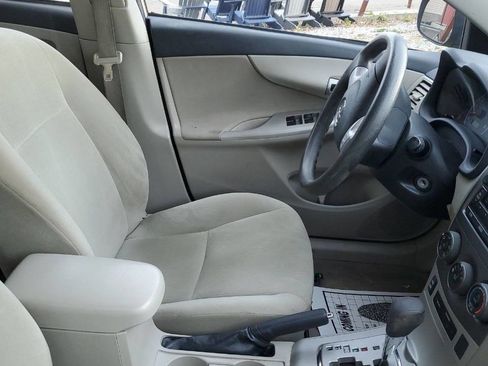 Used 2012 Toyota Corolla LE image 7