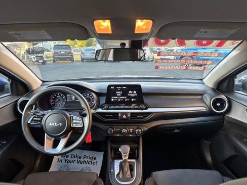 Used 2023 Kia Forte LXS w/ LXS Technology Package image 13