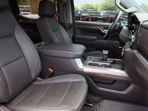 Certified 2023 Chevrolet Silverado 1500 LTZ w/ LTZ Premium Package AWD/4WD image 30
