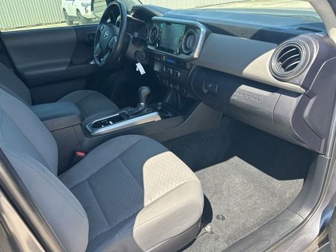Used 2021 Toyota Tacoma SR5 RWD image 8