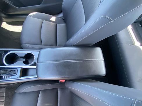 Used 2024 Nissan Altima 2.5 SV FWD image 40