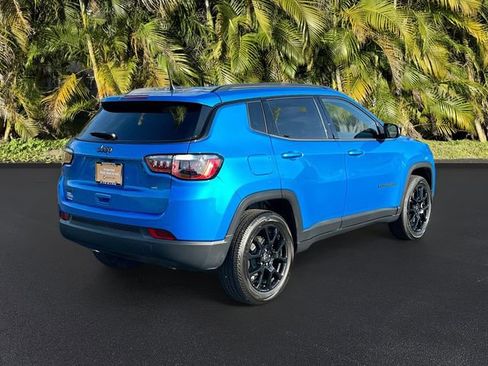 Used 2026 Jeep Compass Latitude image 5