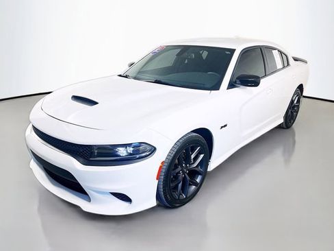 Used 2023 Dodge Charger R/T w/ Blacktop Package RWD image 4