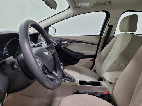 Used 2016 Ford Focus SE FWD image 17