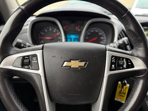 Used 2017 Chevrolet Equinox LT w/ Convenience Package image 33