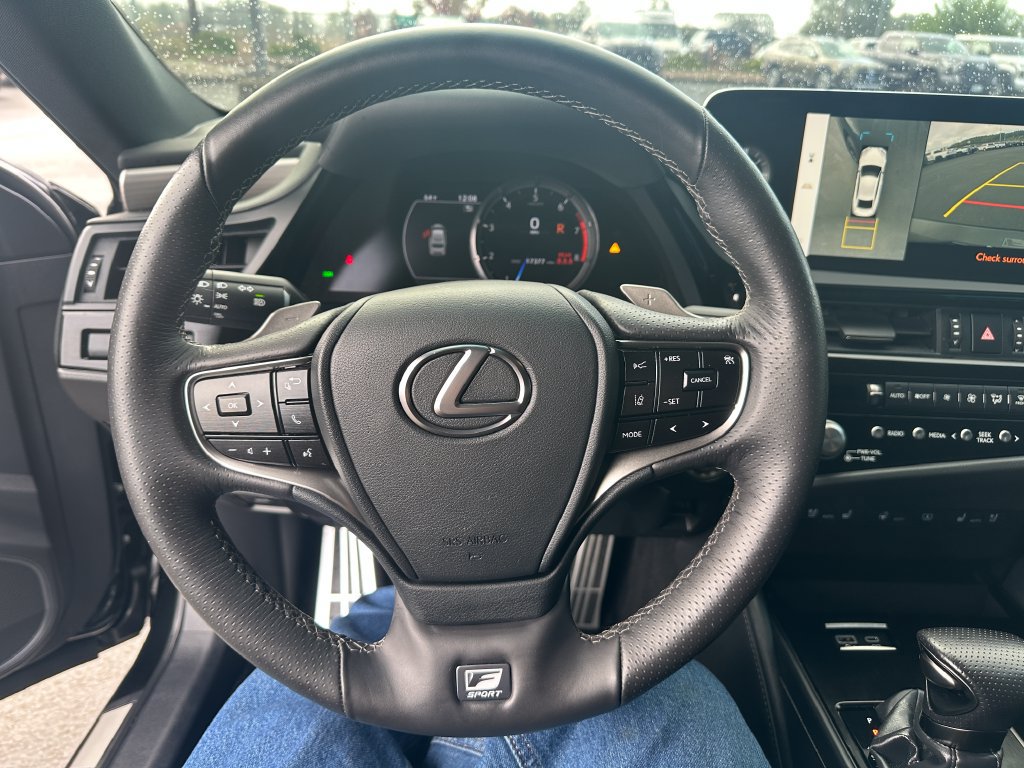 Used 2023 Lexus ES 350 F Sport w/ Accessory Package (Z2) FWD image 19