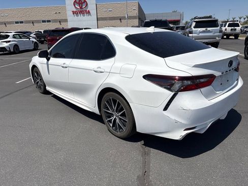 Used 2022 Toyota Camry SE w/ Audio Upgrade Package FWD image 10
