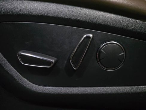 Used 2017 Lincoln MKC Reserve image 29