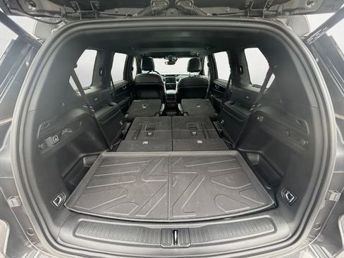 Used 2022 Jeep Grand Cherokee L Laredo image 25