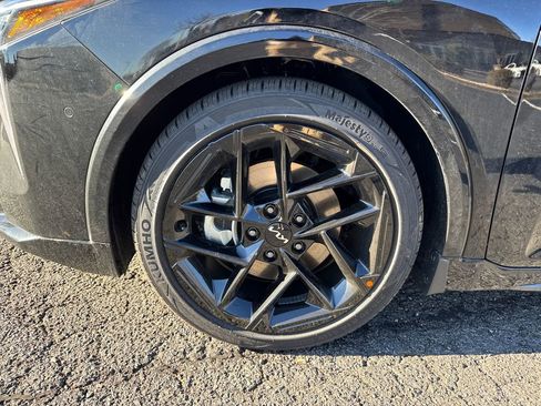 New 2025 Kia K4 GT-Line Turbo image 9