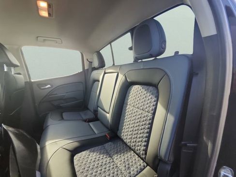 Used 2022 Chevrolet Colorado Z71 image 17