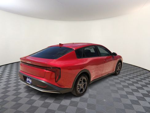 Used 2025 Kia K4 FWD image 4