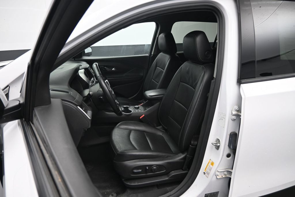 Used 2024 GMC Terrain SLT AWD/4WD image 20