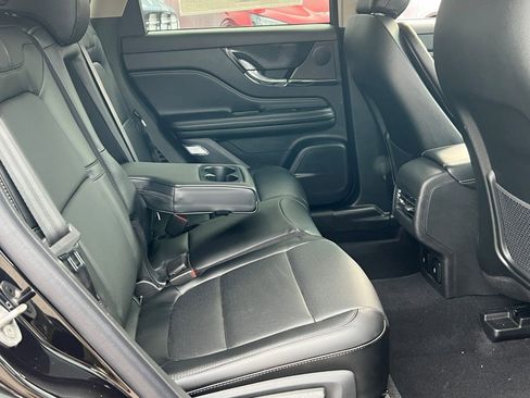 New 2026 Lincoln Corsair Premiere image 10