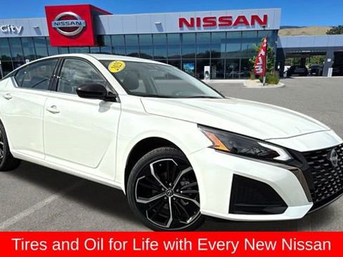 New 2025 Nissan Altima 2.5 SR image 1