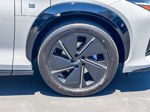 New 2026 Lexus RZ 450e AWD image 9