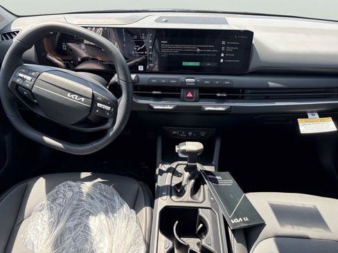 New 2026 Kia K4 EX FWD image 11