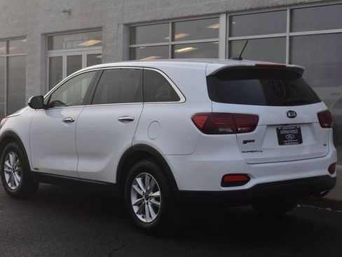 Used 2020 Kia Sorento AWD V6 image 4