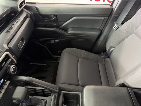 Used 2025 Toyota Tacoma SR RWD image 21