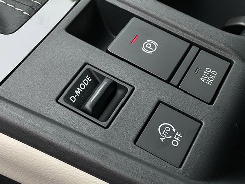New 2026 Nissan Sentra SL w/ Floor Mat Package FWD image 34
