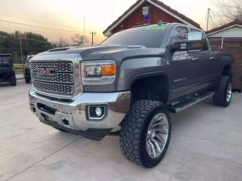Used 2018 GMC Sierra 2500 Denali w/ Duramax Plus Package image 6