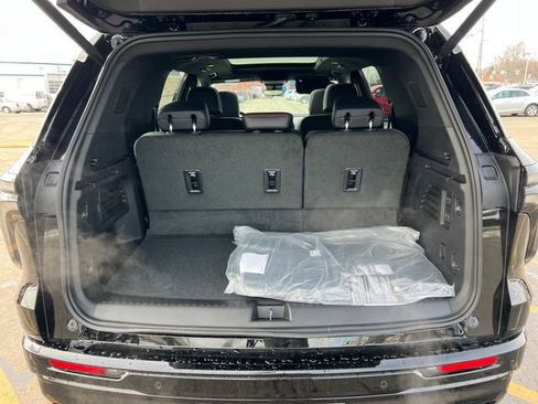 New 2026 Chevrolet Traverse RS w/ LPO, Floor Liner Package image 25