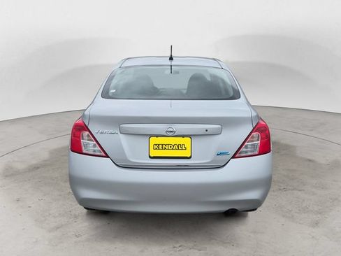 Used 2012 Nissan Versa S FWD image 6